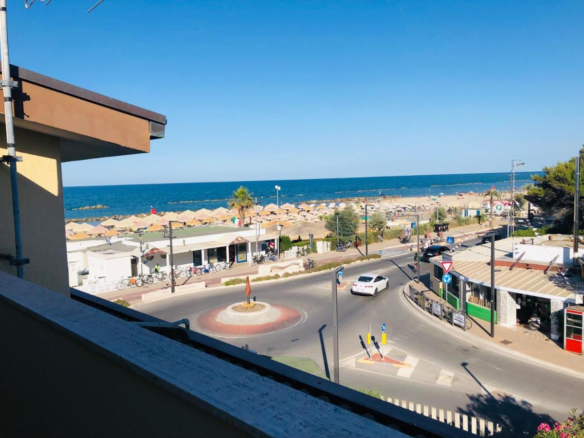 Sunrise Beach House - Sea View Apartamento Montesilvano Marina Exterior foto